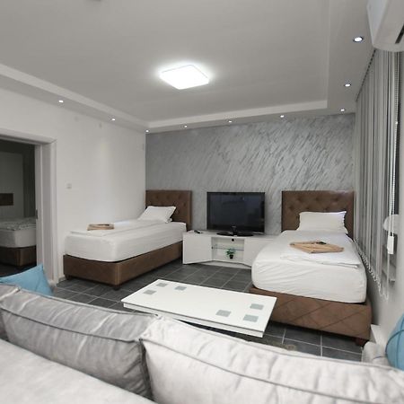 Relax Apartmani Kladovo Luaran gambar