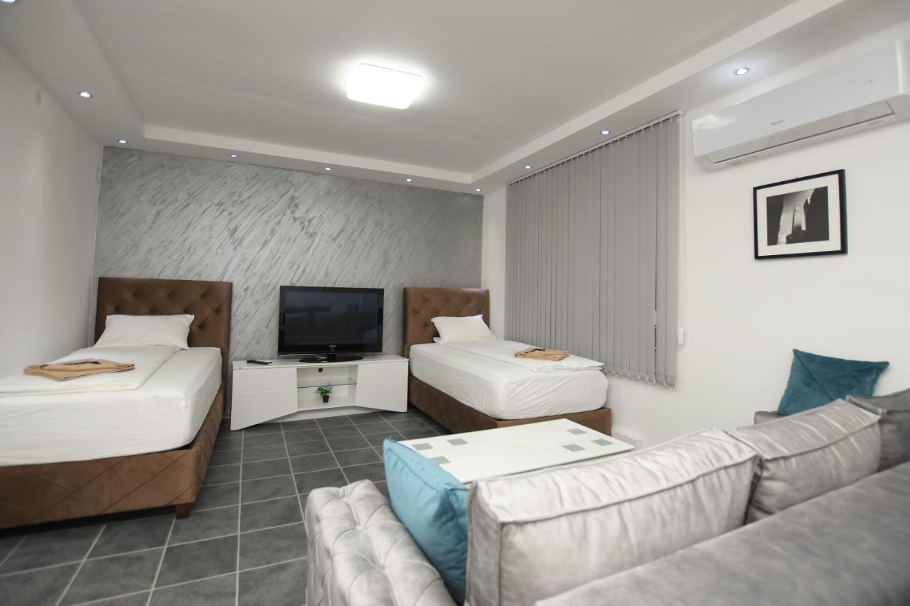 Relax Apartmani Kladovo Luaran gambar