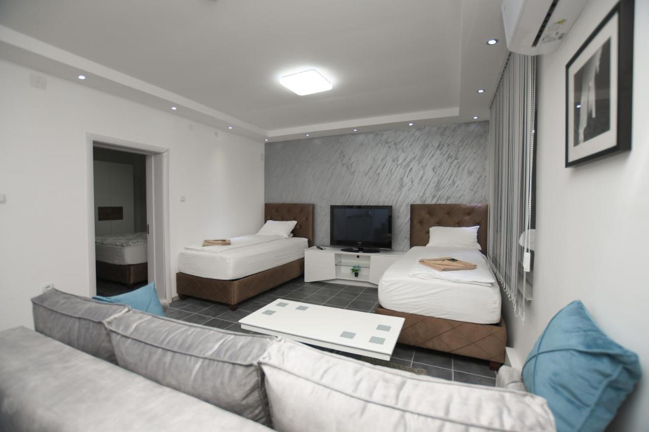 Relax Apartmani Kladovo Luaran gambar
