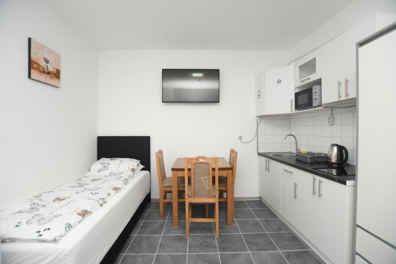 Relax Apartmani Kladovo Luaran gambar